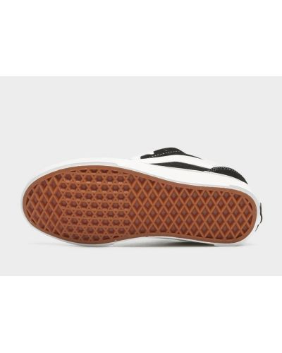 Knu Skool black white