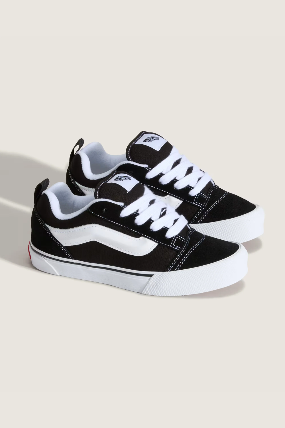 Vans Knu Skool – Black / True White