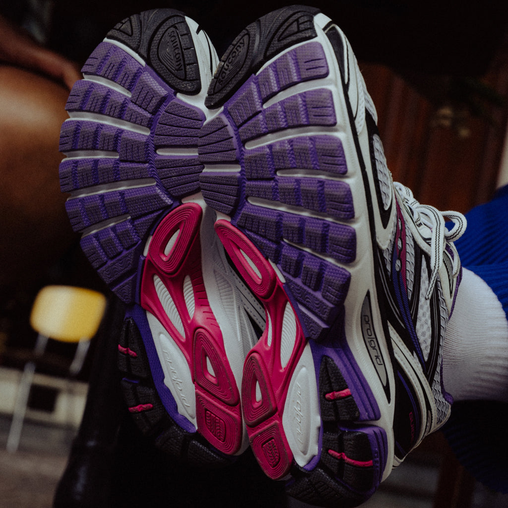 Chaussure femme Saucony PROGRID GUIDE 7 / WHITE/DRUPE